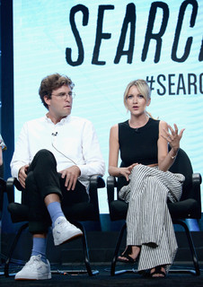 Meredith Hagner feet photo 7