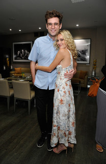 Meredith Hagner feet photo 19