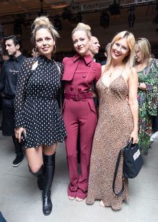 Meredith Hagner feet photo 5