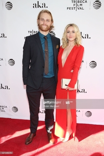 Meredith Hagner feet photo 4