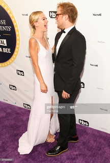 Meredith Hagner feet photo 13