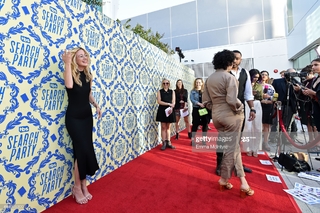 Meredith Hagner feet photo 4
