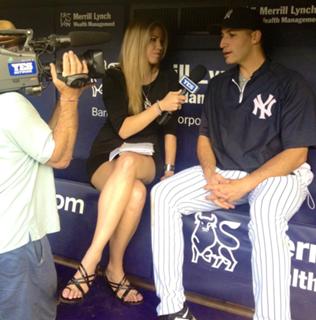 Meredith Marakovits feet photo 14