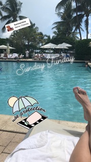 Meredith Marakovits feet photo 7