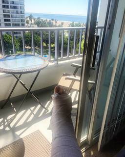 Meredith Marakovits feet photo 4