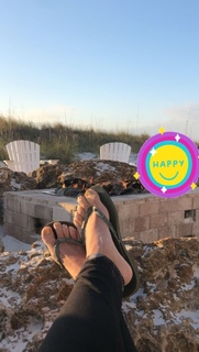 Meredith Marakovits feet photo 1