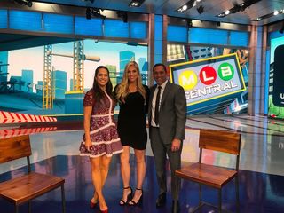 Meredith Marakovits feet photo 15