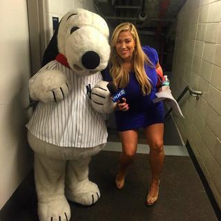 Meredith Marakovits feet photo 14