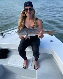 Meredith Marakovits feet photo 11