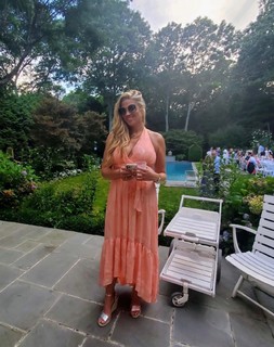 Meredith Marakovits feet photo 7