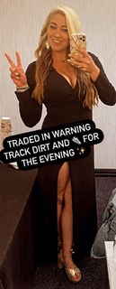 Meredith Marakovits feet photo 1