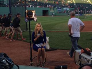 Meredith Marakovits feet photo 1