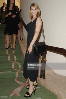 Meredith Monroe feet photo 1