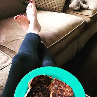 Meredith Monroe feet photo 4