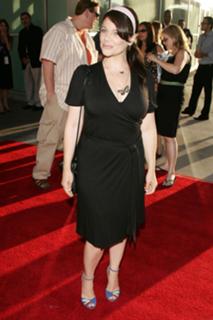 Meredith Salenger feet photo 11