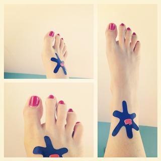 Meredith Salenger feet photo 5