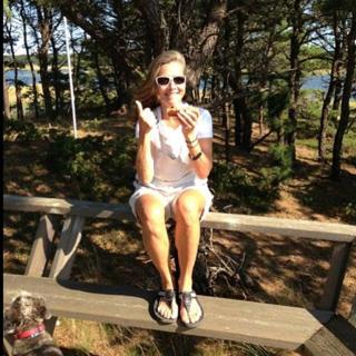 Meredith Vieira feet photo thumbnail