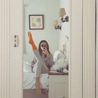 Meric Aral feet photo 11
