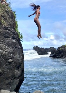 Merle Dandridge feet photo 10