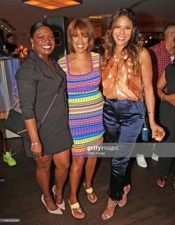 Merle Dandridge feet photo 10