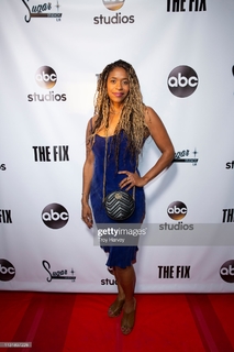 Merrin Dungey feet photo 15