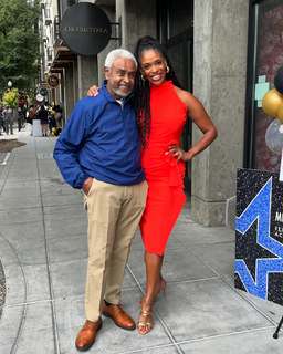 Merrin Dungey feet photo 4