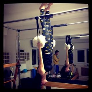 Merve Bolugur feet photo thumbnail