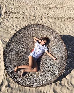 Merve Bolugur feet photo thumbnail