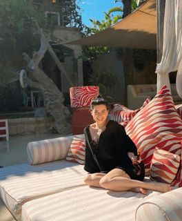 Merve Bolugur feet photo 13