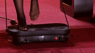 Merve Niemann feet photo thumbnail