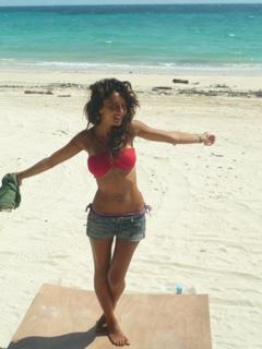 Merve Oflaz feet photo 3