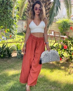 Merve Oflaz feet photo 19