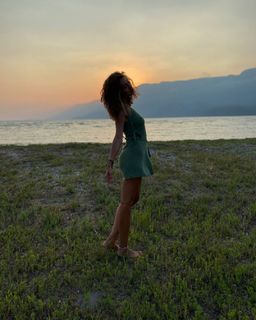 Merve Oflaz feet photo 14