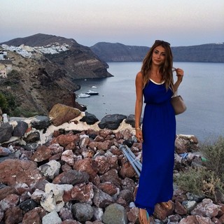 Merve Oflaz feet photo 2