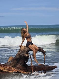 Merve Oflaz feet photo 18