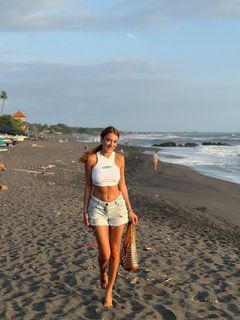 Merve Oflaz feet photo 11