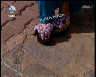 Merve Sevi feet photo 16