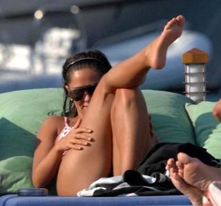 Merve Sevi feet photo 1