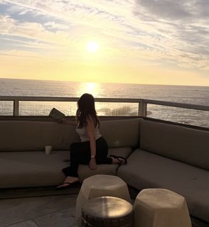 Merve Toy feet photo 9