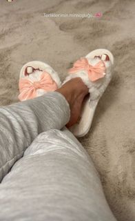 Merve Yalçin feet photo 1