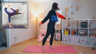 Meryem Can feet photo 10