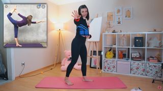 Meryem Can feet photo 8