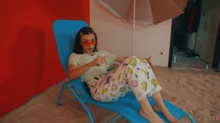 Meryem Can feet photo 9
