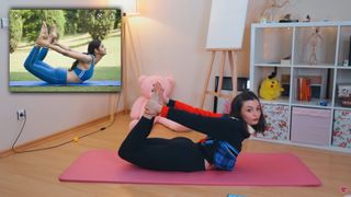 Meryem Can feet photo 6