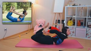 Meryem Can feet photo 5