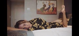 Meryem Uzerli feet photo thumbnail