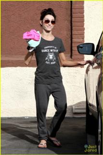 Meryl Davis feet photo 10