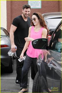 Meryl Davis feet photo 4