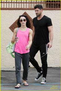 Meryl Davis feet photo 1