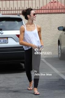 Meryl Davis feet photo 8
